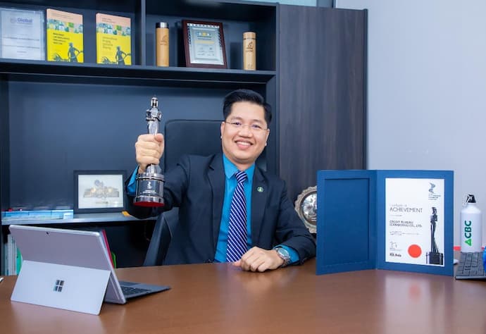 Credit Bureau (Cambodia) Co., Ltd. awarded “Best Companies to Work Asia 2021" HR Asia