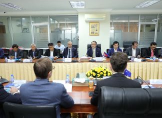 Official from Australia Embassy, CDC and Cambodia Chamber of Commerce meet