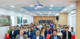 CAM-ASEAN hosted a seminar on 'Creating a Great Company Culture' - speakers and participants pose for photo.