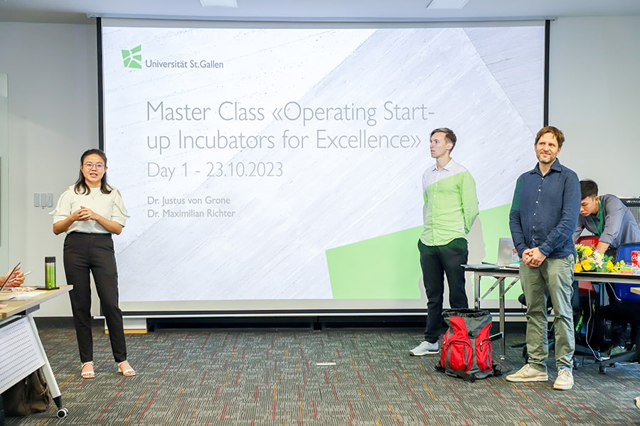 Khmer Enterprise and Swisscontact organise 'Incubators for Excellence' masterclass with teaching support from the University of St. Gallen in Switzerland