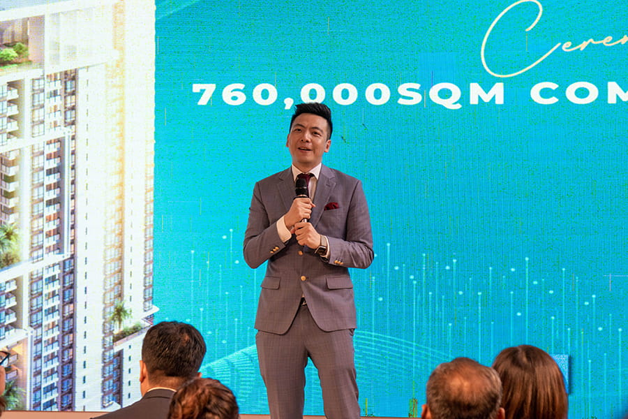 Dr. Ben Li, Chairman of the Cambodia Chinese Commerce Association (CCCA) speaking at the topping out ceremony of Urban Village Phase II