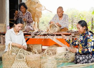 Cambodian artisan community in Siem Reap province